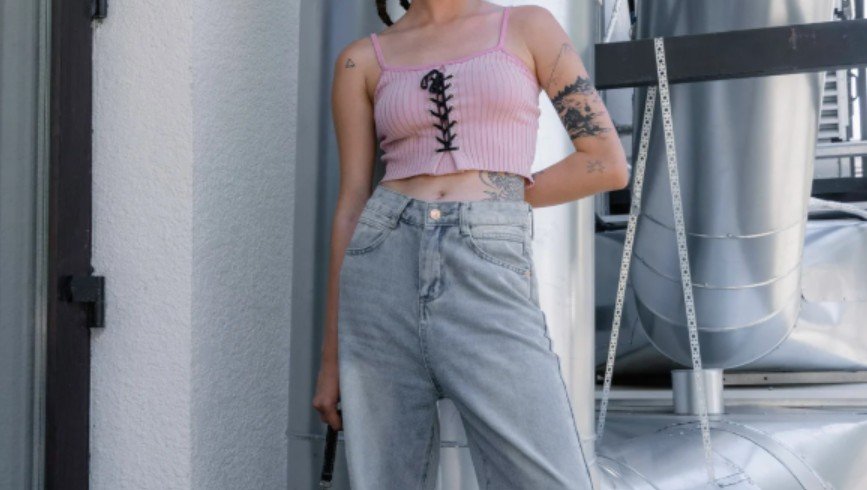 The Baggy Jeans Balance Test I Use
