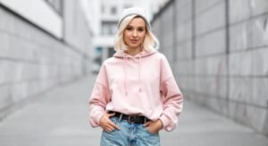 Minimalist Streetwear Outfits For Women That Look Luxe