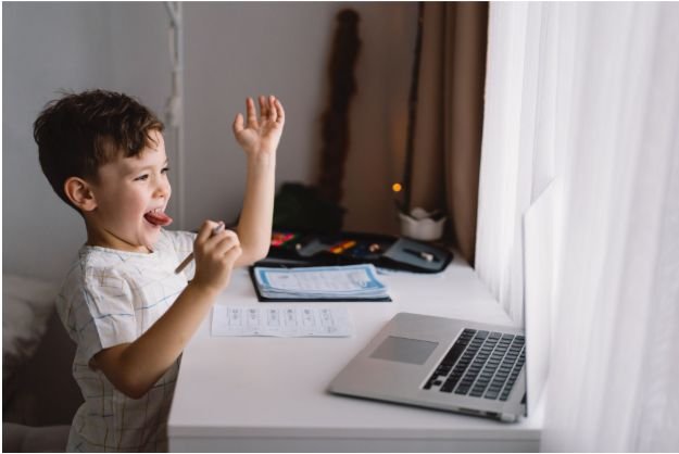 Homeschool Screen Time Rules for Kids That Actually Work