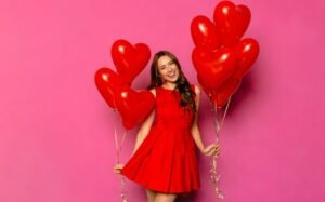 A Valentine’s Day Outfit Guide for Every Romantic Plan